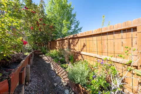 550 Fair Hill Dr, Redding, CA 96003 photo 73