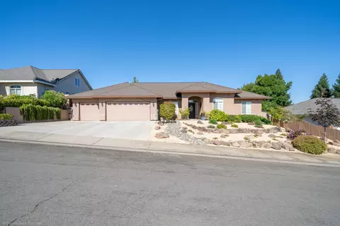 550 Fair Hill Dr, Redding, CA 96003 photo 1