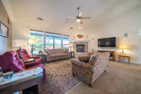 550 Fair Hill Dr, Redding, CA 96003 photo 11