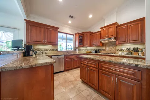 550 Fair Hill Dr, Redding, CA 96003 photo 18