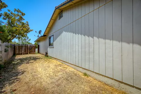 903 Partridge Dr, Redding, CA 96003 photo 32