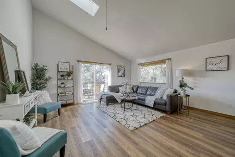 6532 Flicker Way, Anderson, CA 96007 photo 1