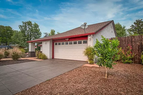 3640 Wasatch Dr, Redding, CA 96001 photo 8