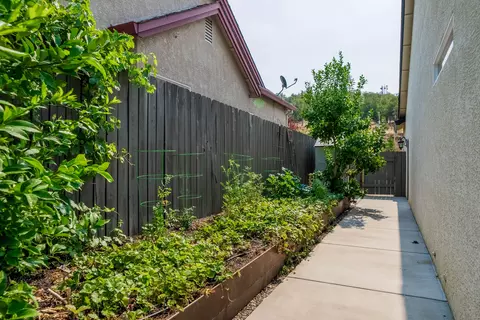 3698 Foothill Blvd, Redding, CA 96001 photo 32