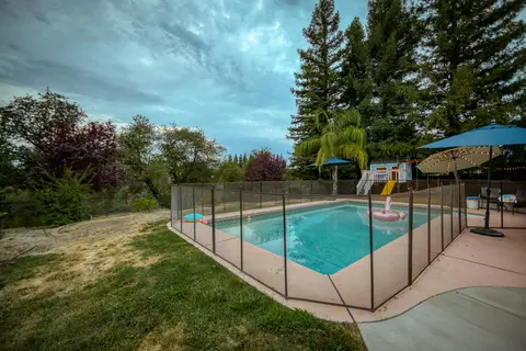 2843 Blue Bell Dr, Redding, CA 96001 photo 32