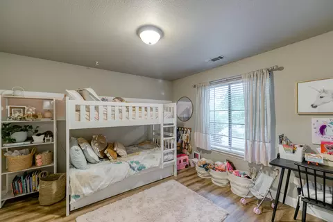 2843 Blue Bell Dr, Redding, CA 96001 photo 23