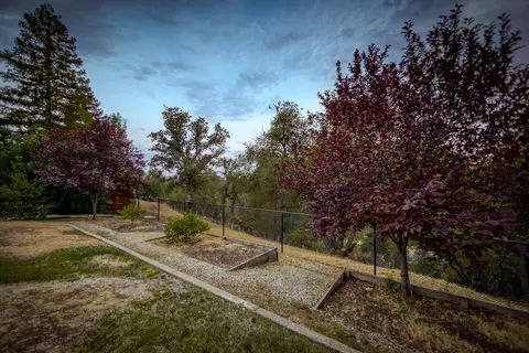 2843 Blue Bell Dr, Redding, CA 96001 photo 35