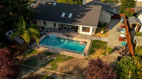 2843 Blue Bell Dr, Redding, CA 96001 photo 43