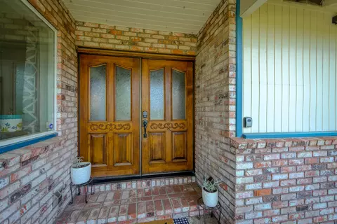 6295 Jonella Way, Redding, CA 96003 photo 2