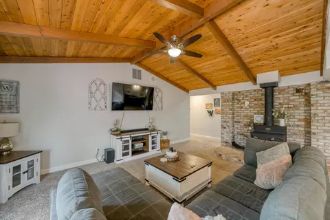6295 Jonella Way, Redding, CA 96003 photo 18
