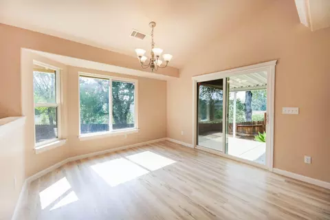 826 Rincon Way, Redding, CA 96003 photo 10