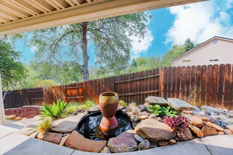 826 Rincon Way, Redding, CA 96003 photo 32