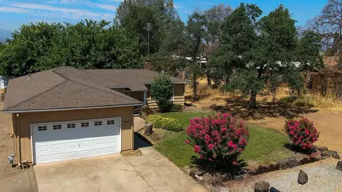 2608 Alfreda Way, Redding, CA 96002 photo 3