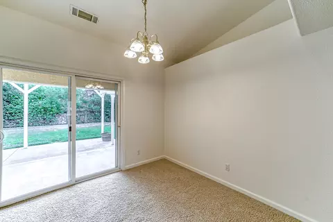 812 Fountain Cir, Redding, CA 96003 photo 9