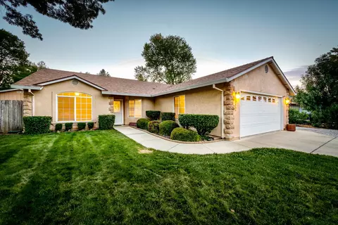812 Fountain Cir, Redding, CA 96003 photo 23