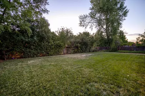 812 Fountain Cir, Redding, CA 96003 photo 26