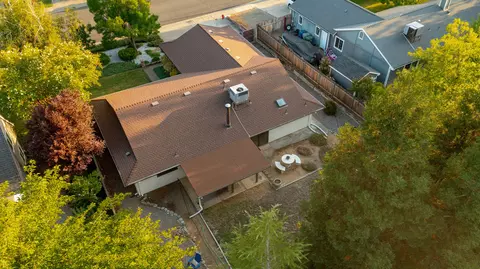 2950 Lake Redding Dr, Redding, CA 96003 photo 80