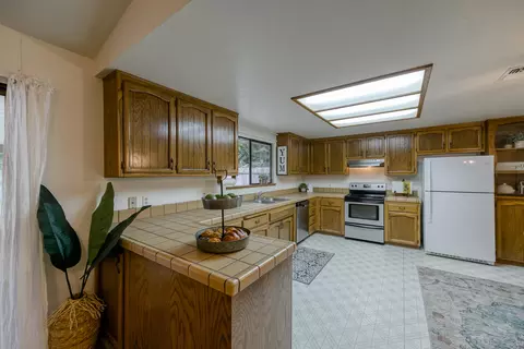 2950 Lake Redding Dr, Redding, CA 96003 photo 39