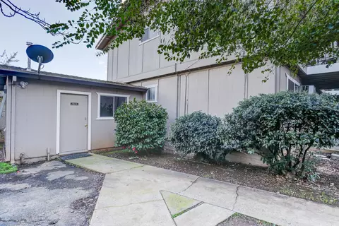 1905 East St, Redding, CA 96001 photo 7