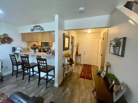 557 Kenbrook Ct, Redding, CA 96003 photo 7