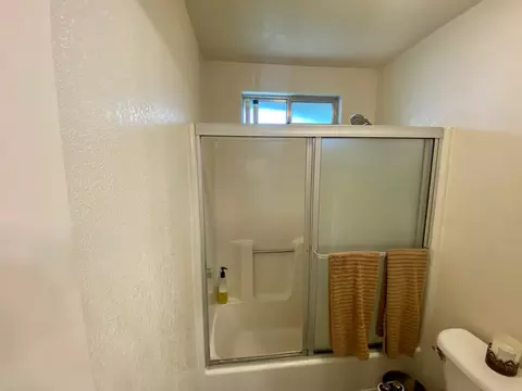 557 Kenbrook Ct, Redding, CA 96003 photo 15