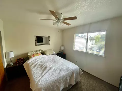 557 Kenbrook Ct, Redding, CA 96003 photo 17