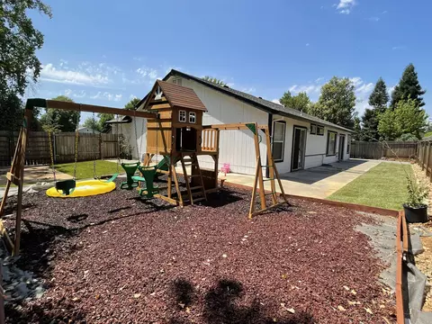 1974 Jeanae Ct, Redding, CA 96002 photo 24