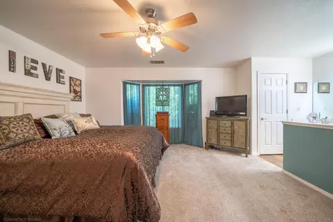 622 St Thomas Pkwy, Redding, CA 96003 photo 14