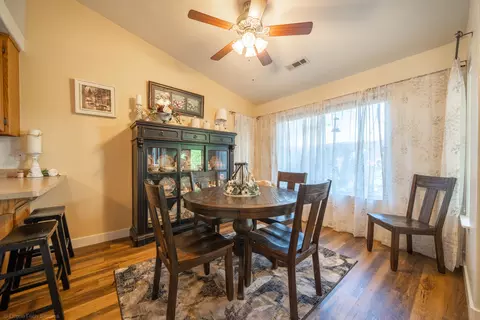 622 St Thomas Pkwy, Redding, CA 96003 photo 8