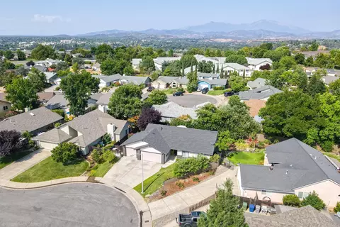 622 St Thomas Pkwy, Redding, CA 96003 photo 40