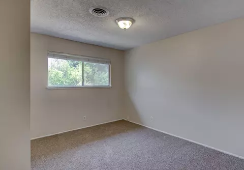 4070 Oro Ct, Redding, CA 96001 photo 18
