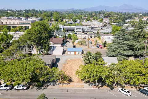 1336 Oregon St, Redding, CA 96001 photo 3