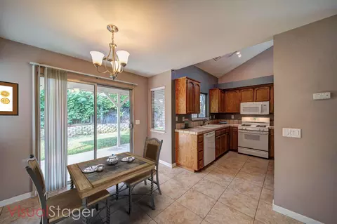 389 Alamine Dr, Redding, CA 96003 photo 9