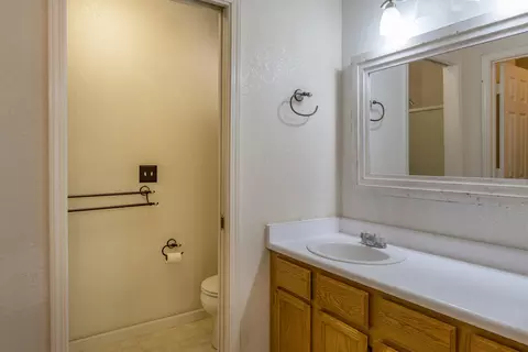 860 Jantail Ct, Redding, CA 96003 photo 12
