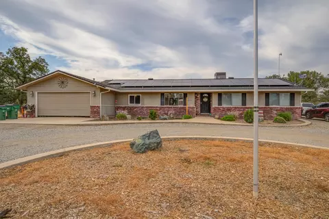20786 Boyle Rd, Redding, CA 96003 photo 2