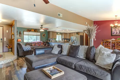 20786 Boyle Rd, Redding, CA 96003 photo 9