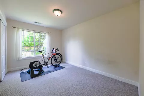 5886 Beaumont Dr, Redding, CA 96003 photo 13