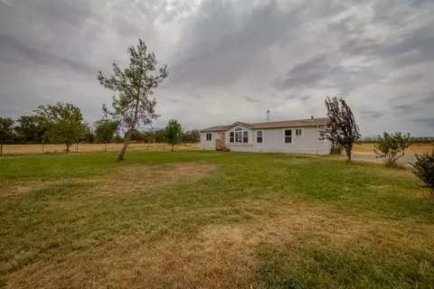 7515 Truckee Ave, Gerber, CA 96035 photo 2