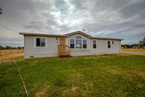 7515 Truckee Ave, Gerber, CA 96035 photo 3