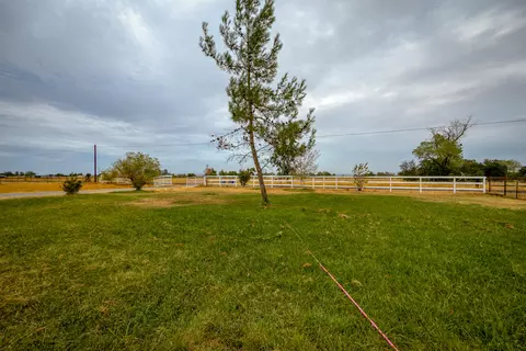 7515 Truckee Ave, Gerber, CA 96035 photo 4