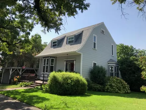 917 Washington St, Red Bluff, CA 96080 photo 3