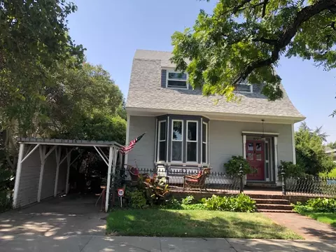 917 Washington St, Red Bluff, CA 96080 photo 2