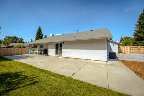 3985 Meadow Oak Way, Redding, CA 96002 photo 31