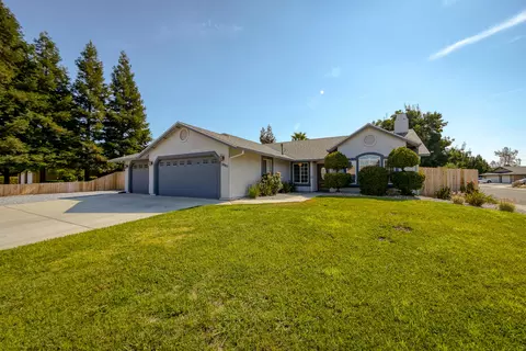 3985 Meadow Oak Way, Redding, CA 96002 photo 1