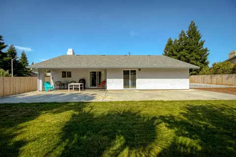 3985 Meadow Oak Way, Redding, CA 96002 photo 28