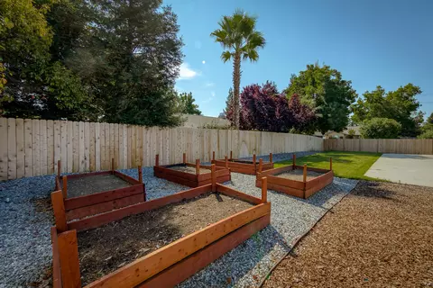 3985 Meadow Oak Way, Redding, CA 96002 photo 33