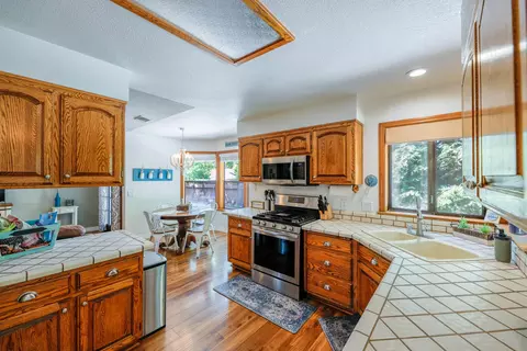 2031 Imelda Ct, Redding, CA 96001 photo 8
