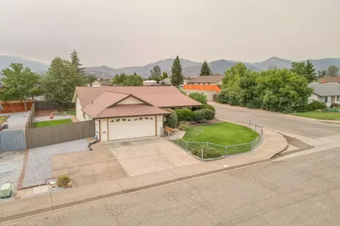 11386 Puffin Way, Redding, CA 96003 photo 4