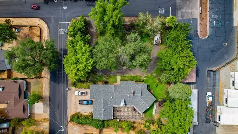 850 Parsons Dr, Redding, CA 96002 photo 2
