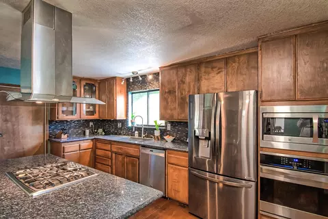 4875 Fiddleneck Dr, Redding, CA 96002 photo 1